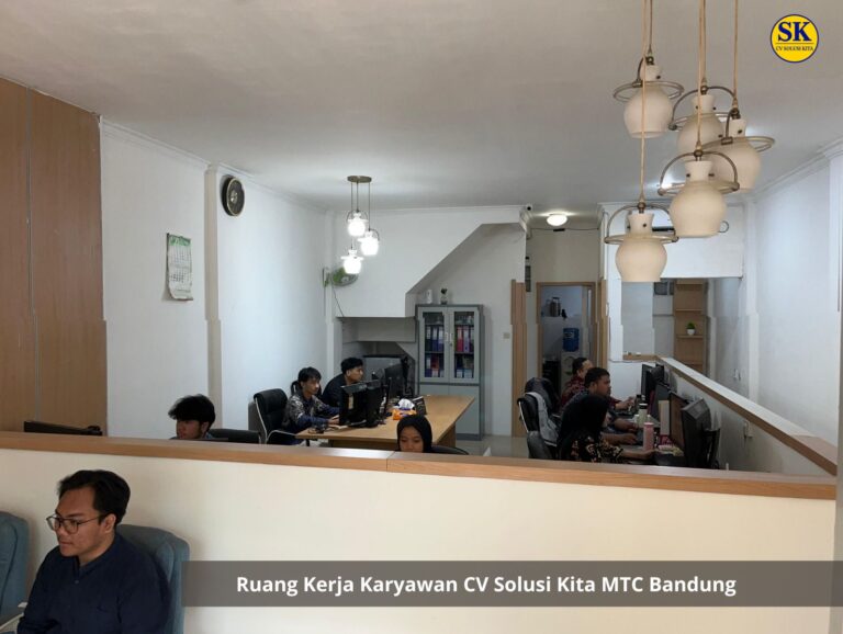 Ruang kerja karyawan CV Solusi Kita di kantor baru MTC Bandung, konsultan pajak profesional di Bandung