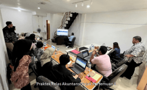 Praktik Kelas Akuntansi Pajak Pertemuan II – penyusunan COA dan jurnal transaksi menggunakan Excel CV Solusi Kita.