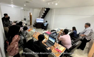 Praktik Kelas Akuntansi Pajak Pertemuan II – penyusunan COA dan jurnal transaksi menggunakan Excel CV Solusi Kita.